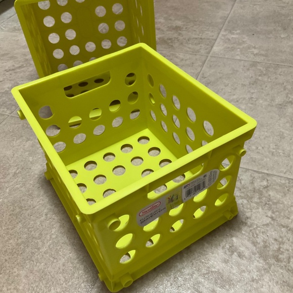 Stackable Bundle of 6 Neon Mini Crates - Picture 11 of 11